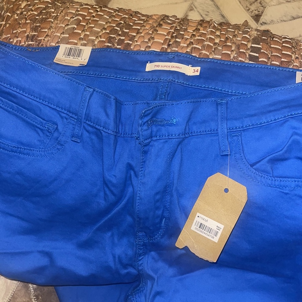 Jeans - Picture 2 of 4